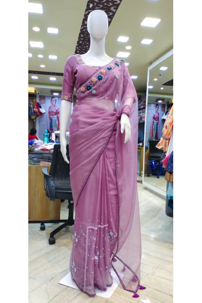 Premium Quality Organza Silk Saree With Handwork On The Pleats And Pallu Section (KR2286)